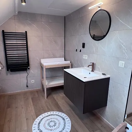 Apartamento Gite Saphir - Sauna - Pairi Daiza 8 Min - Triplex Brugelette
